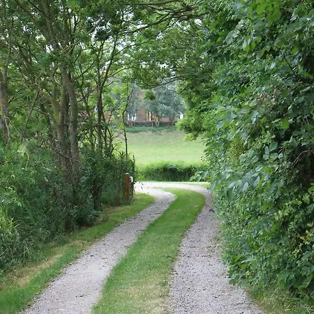 Tammwarftshof Apartmán *